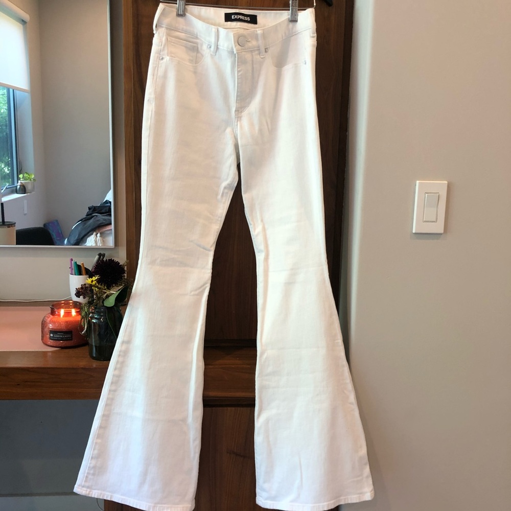 Express Bellbottom white denim jeans